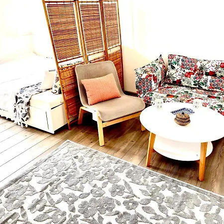Hipster Old Town Studio Βουκουρέστι