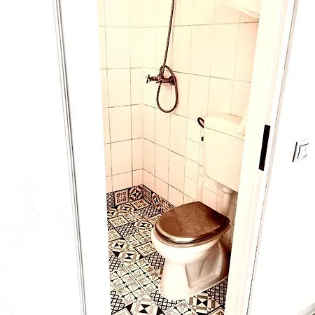 Hipster Old Town Studio Apartment *